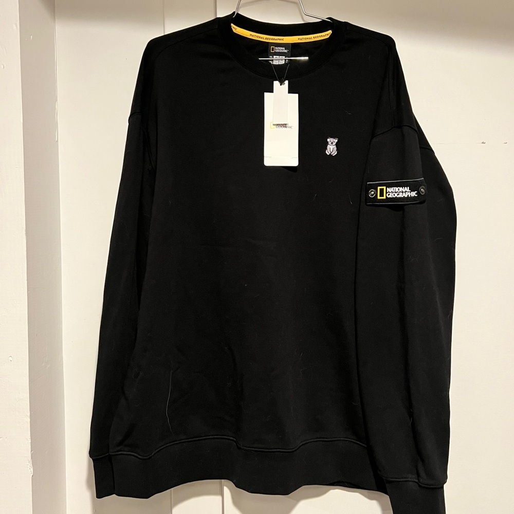 ⭐️NWT National Geographic long sleeve